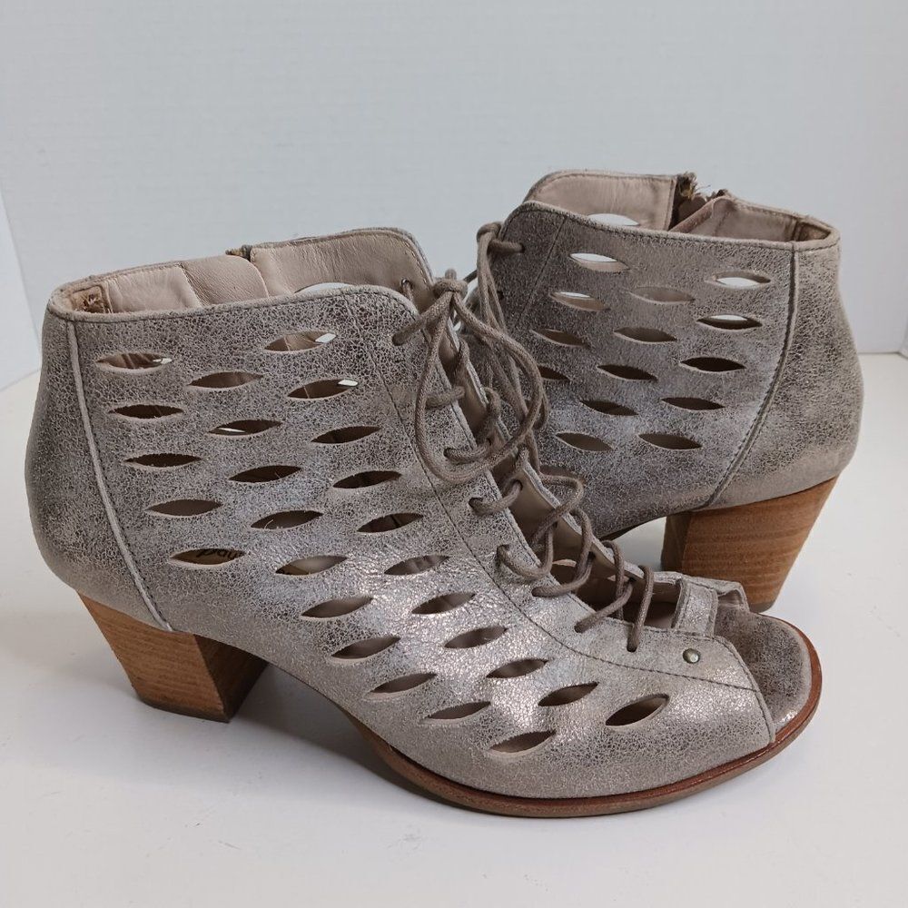 Paul Green "BALI" Women's UK 5 US 7.5M Strap Heel Fashion Sandal